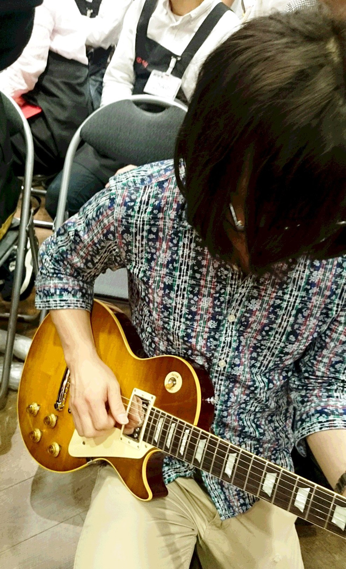 726894 B