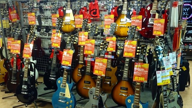 ギブソン特価品コーナーを設置しました！