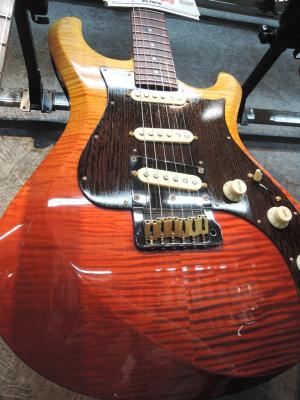 411981 B