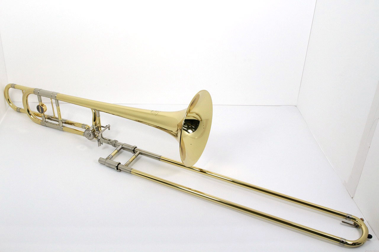 YAMAHA YSL-882GO