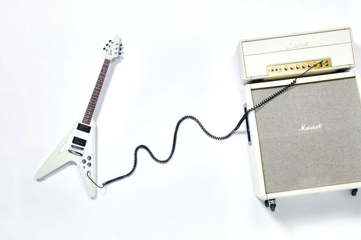  70s Flying V      2020 Classic White