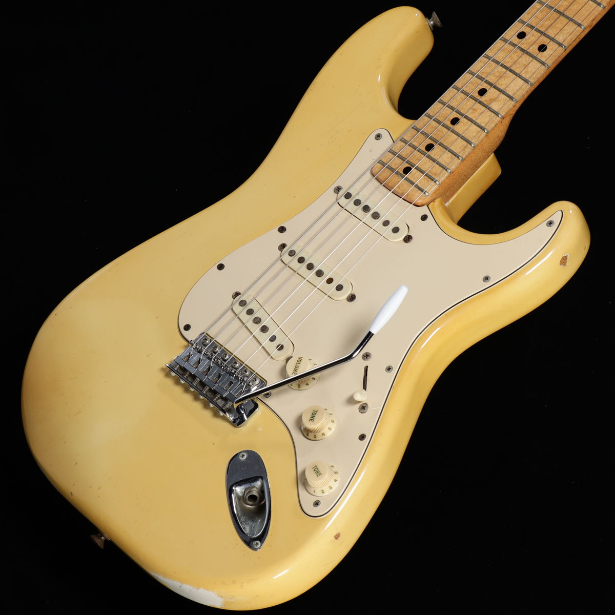 【渋谷店VINTAGEブログ#30】 FENDER / 1972年製 Stratocaster Alder Body Olympic White/Maple Finger Board
