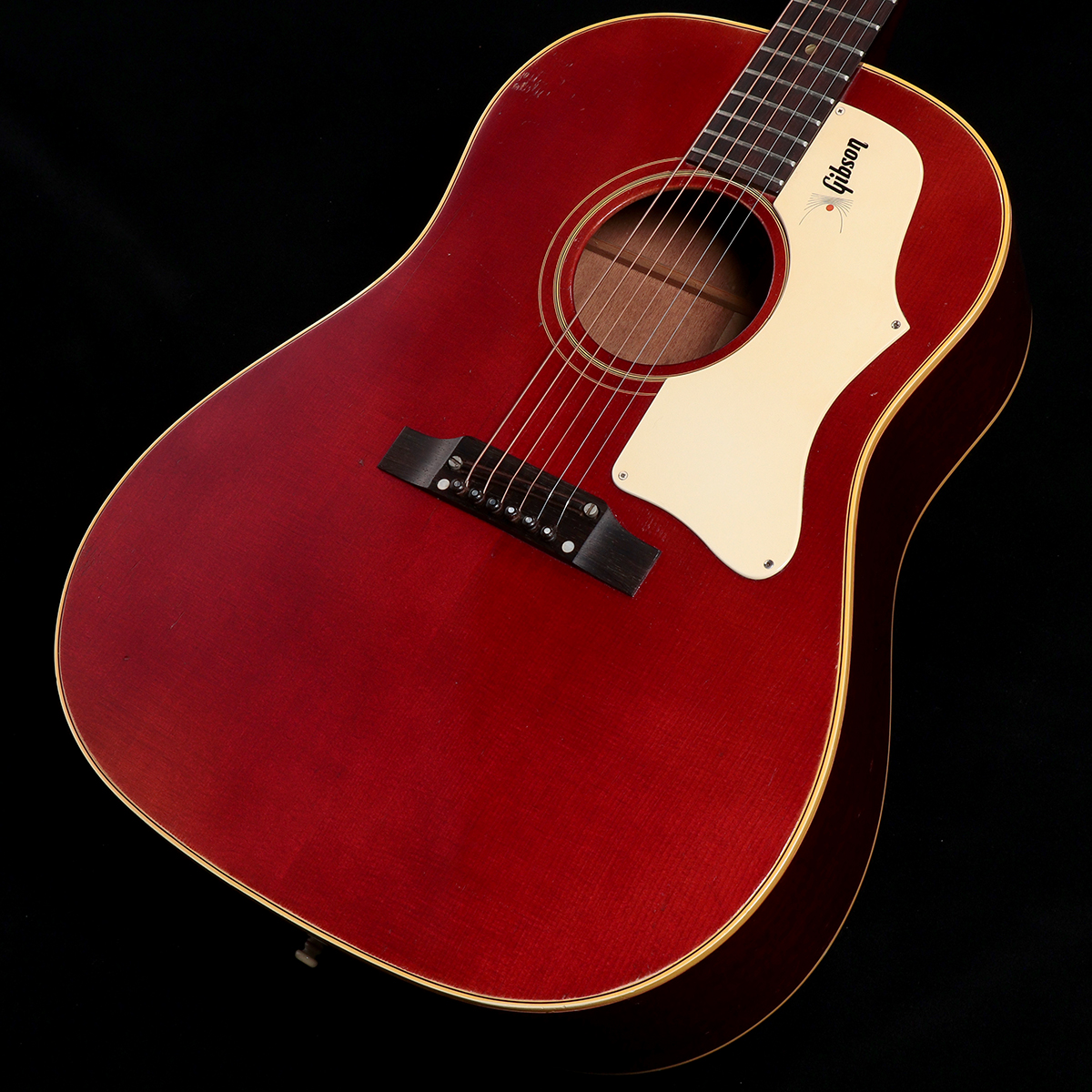 【渋谷店VINTAGEブログ＃9】 GIBSON / 1968年製 J-45 Cherry Red