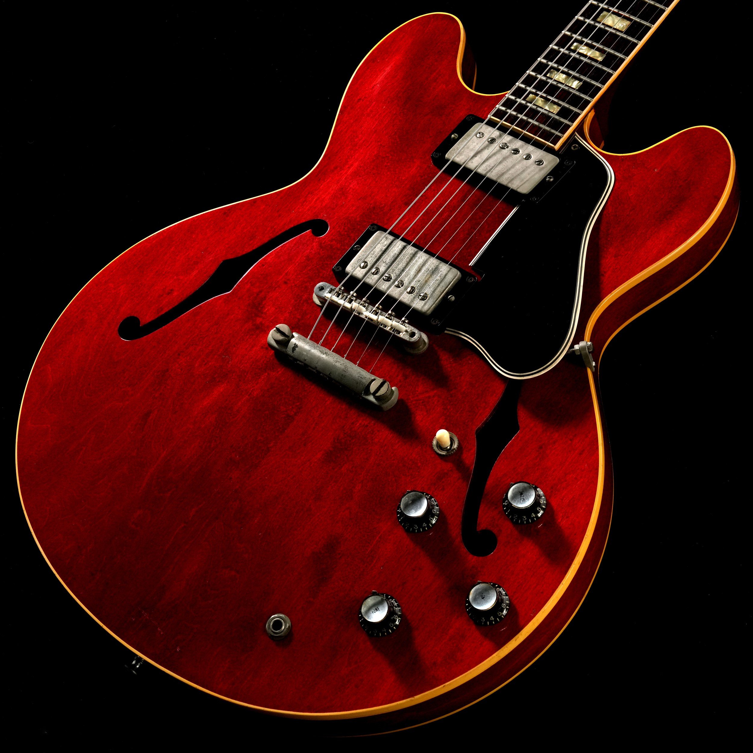 【渋谷店VINTAGEブログ#37】 GIBSON / 1963年製 ES-335TDC Cherry