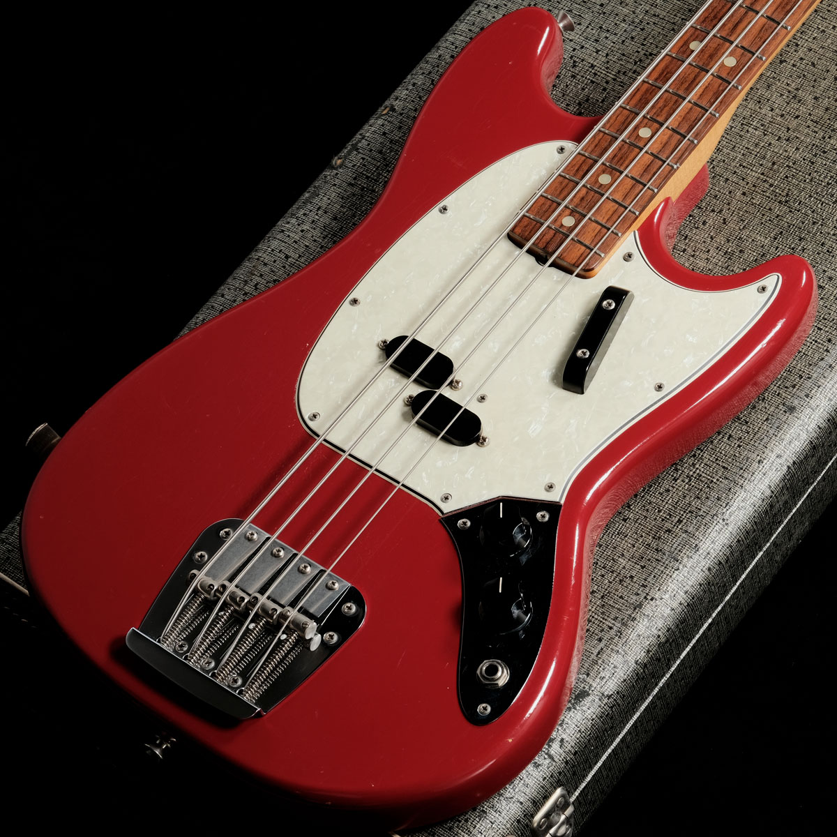 【渋谷店VINTAGEブログ＃10】 FENDER / 1966年製 Mustang Bass Red