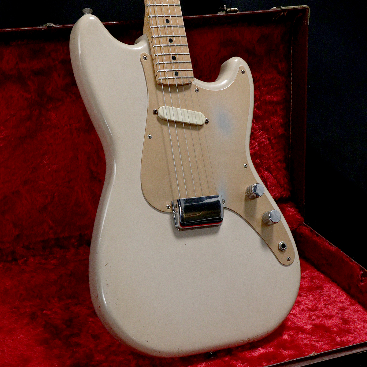 【渋谷店VINTAGEブログ＃69】 FENDER / 1958年製 Musicmaster Desert Sand