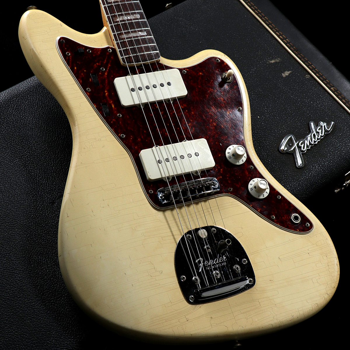 【渋谷店VINTAGEブログ#79】FENDER / 1967年製 Jazzmaster Olympic White