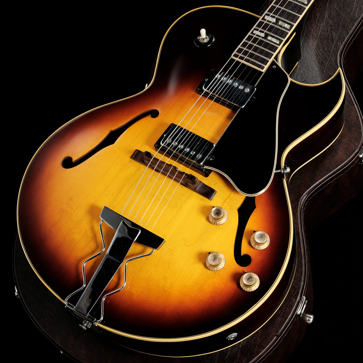 【渋谷店VINTAGEブログ#82】 GIBSON / 1968年製 ES-175D Sunburst