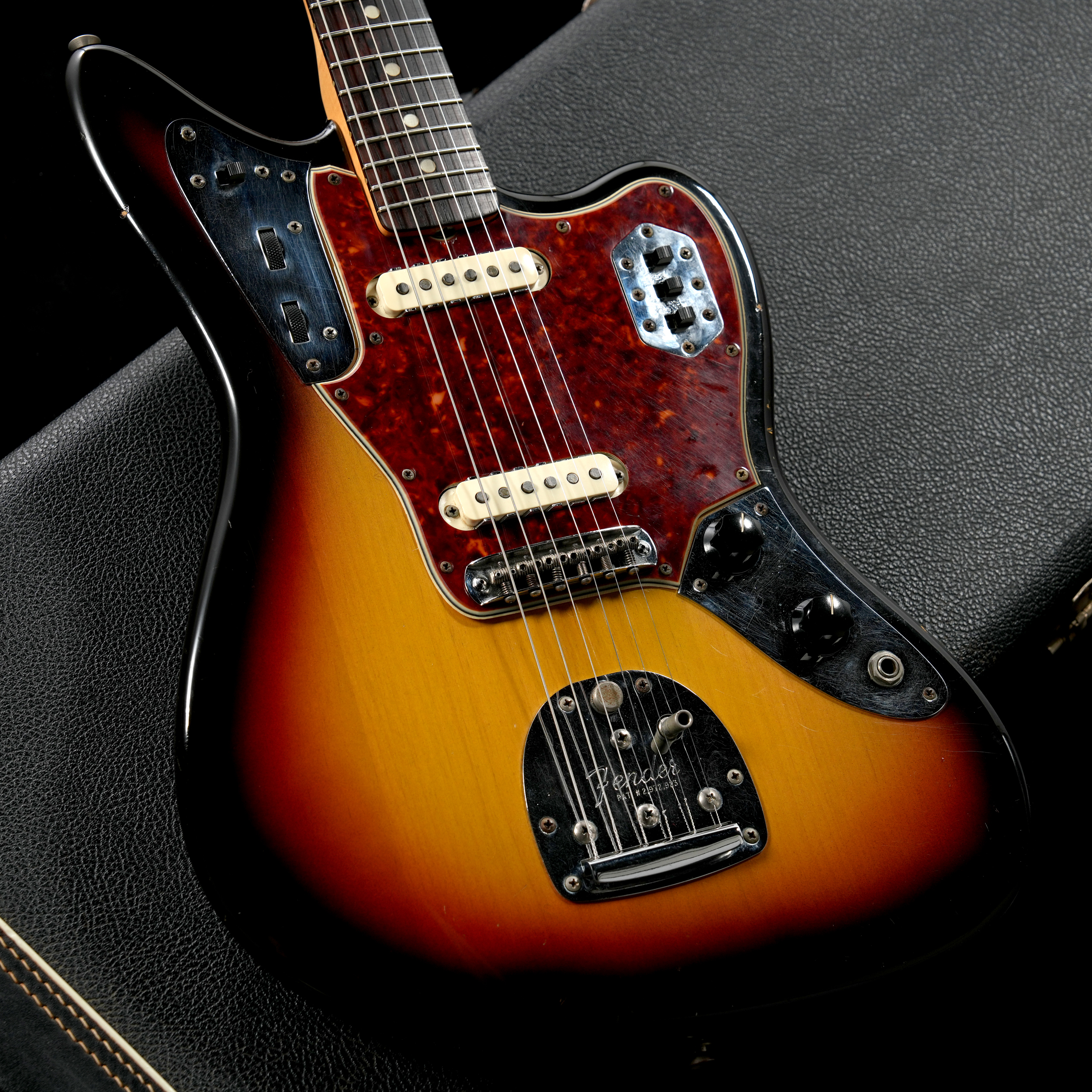【渋谷店VINTAGEブログ#87】 FENDER / 1965年製 Jaguar Sunburst