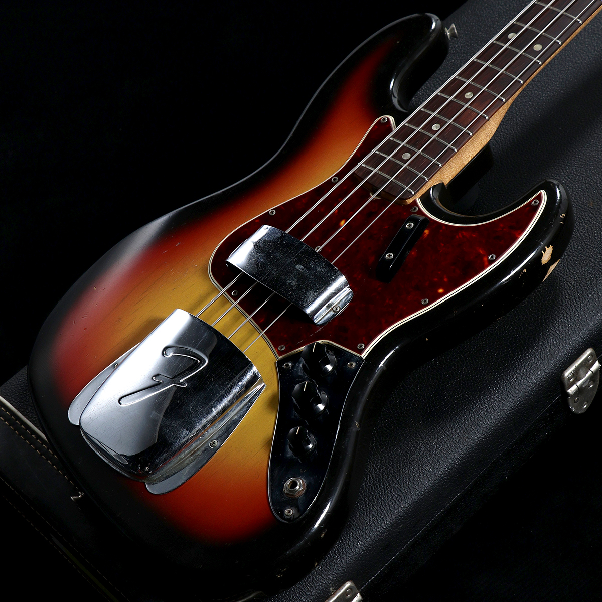 【渋谷店VINTAGEブログ#97】Fender 1965年製 JAZZ BASS Sunburst