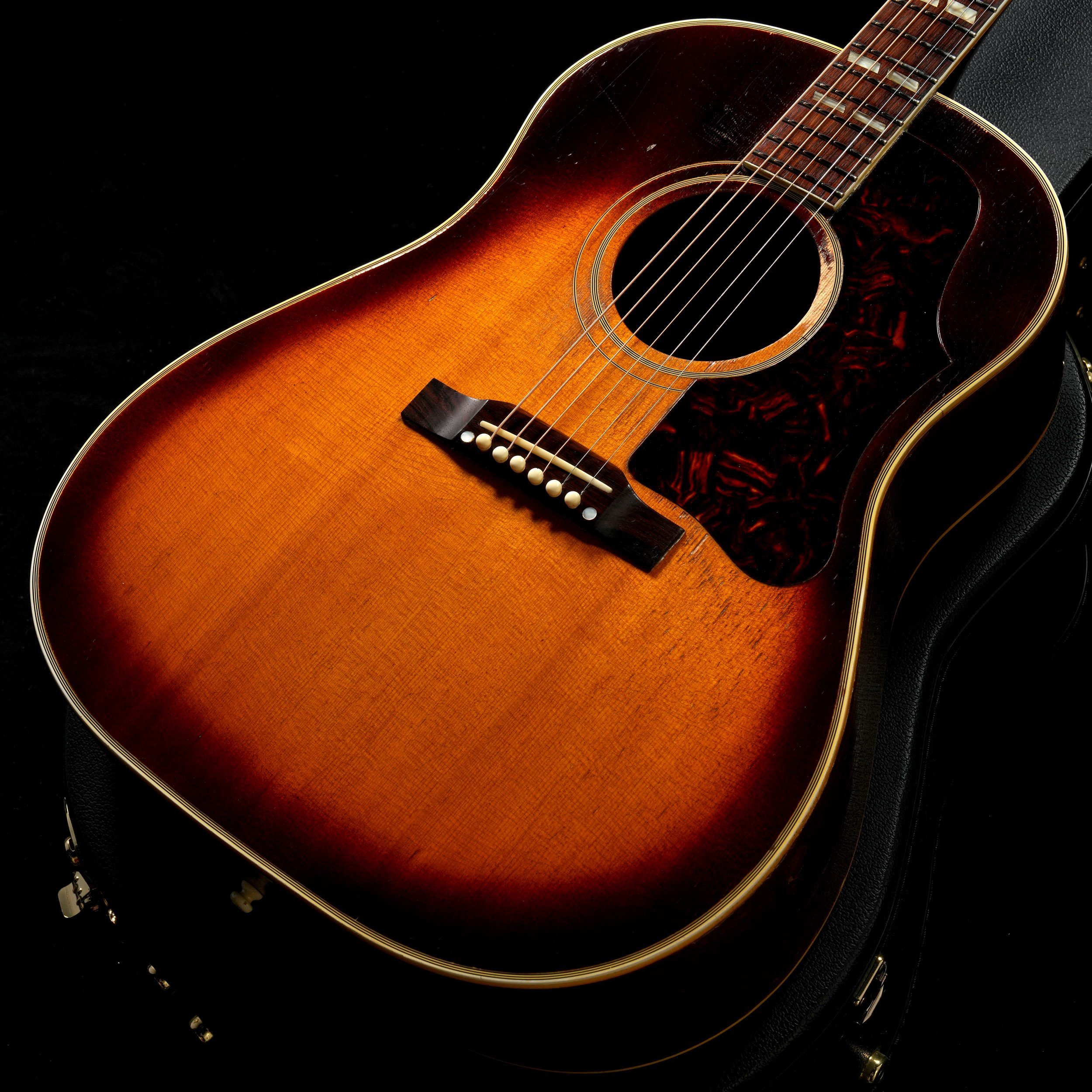 【渋谷店VINTAGEブログ#104】GIBSON / 1957年製 Southern Jumbo